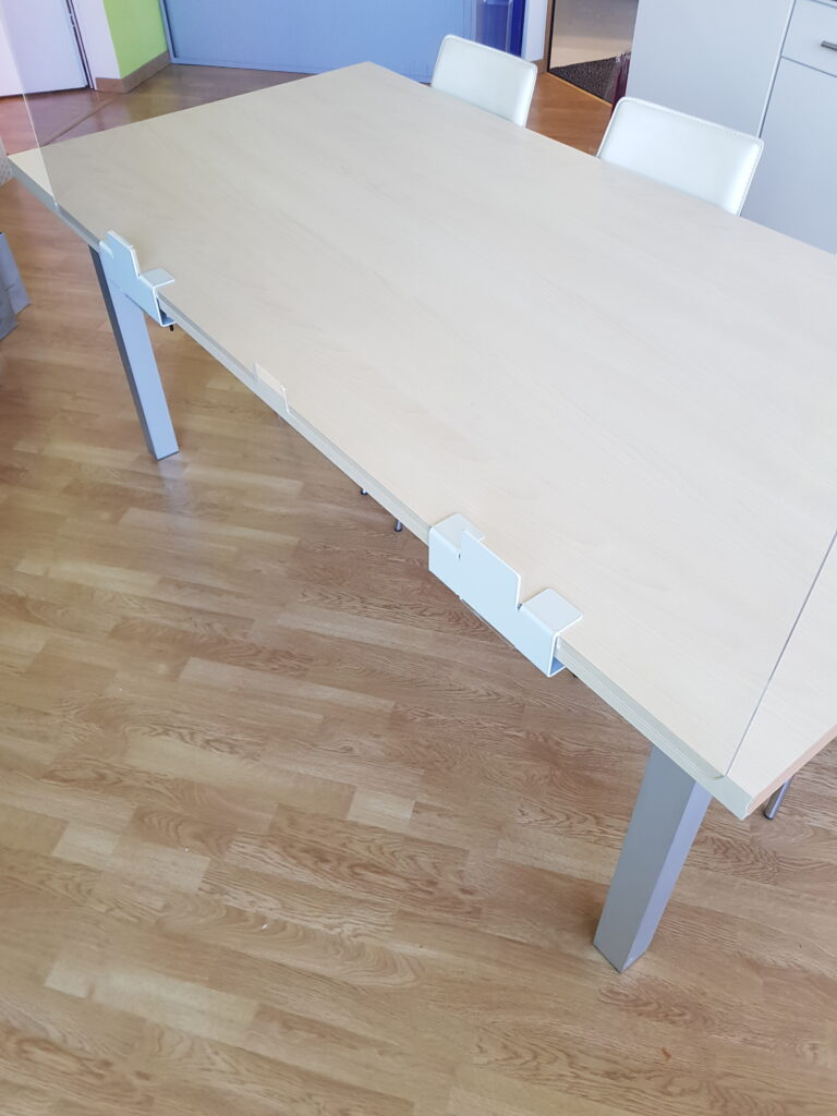 spuckschutz-klemmhalter-1000-680-1-768x1024